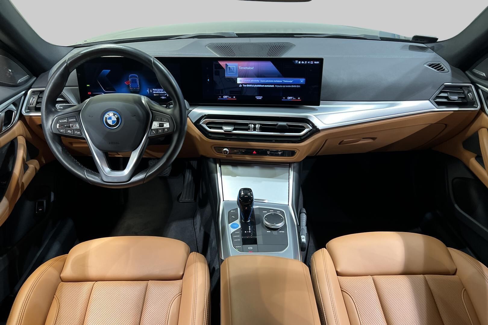 BMW i4 iso kuva 11