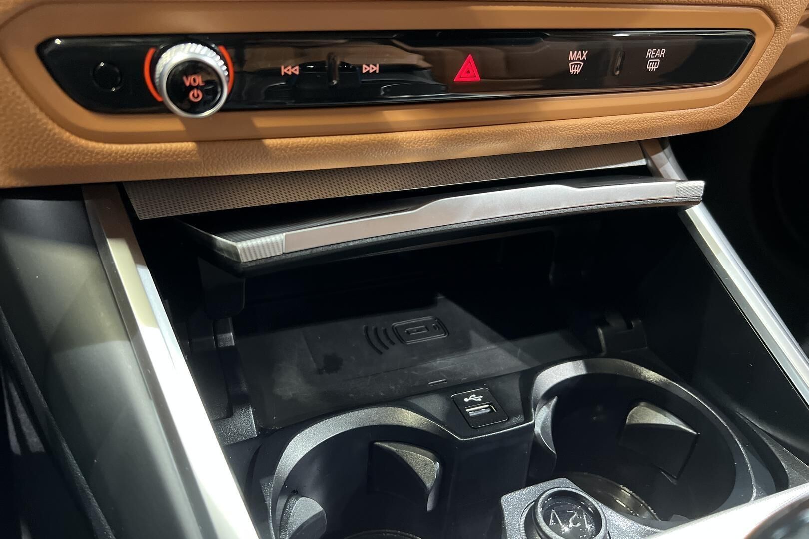 BMW i4 iso kuva 21