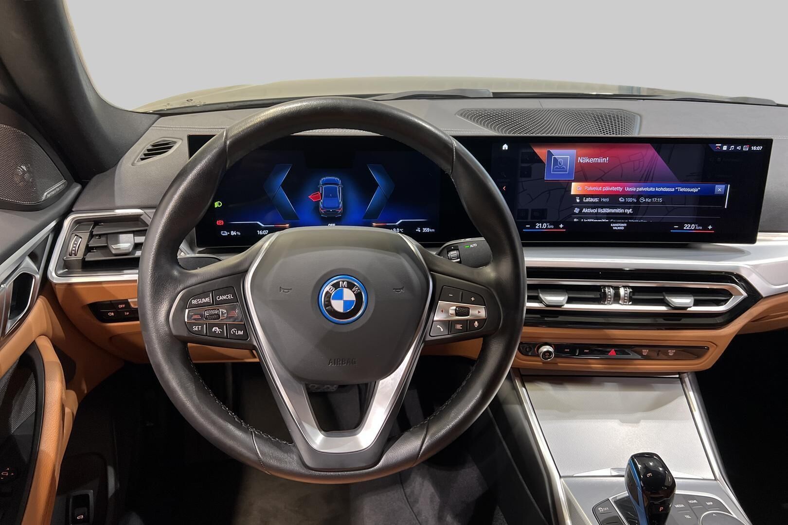 BMW i4 iso kuva 33