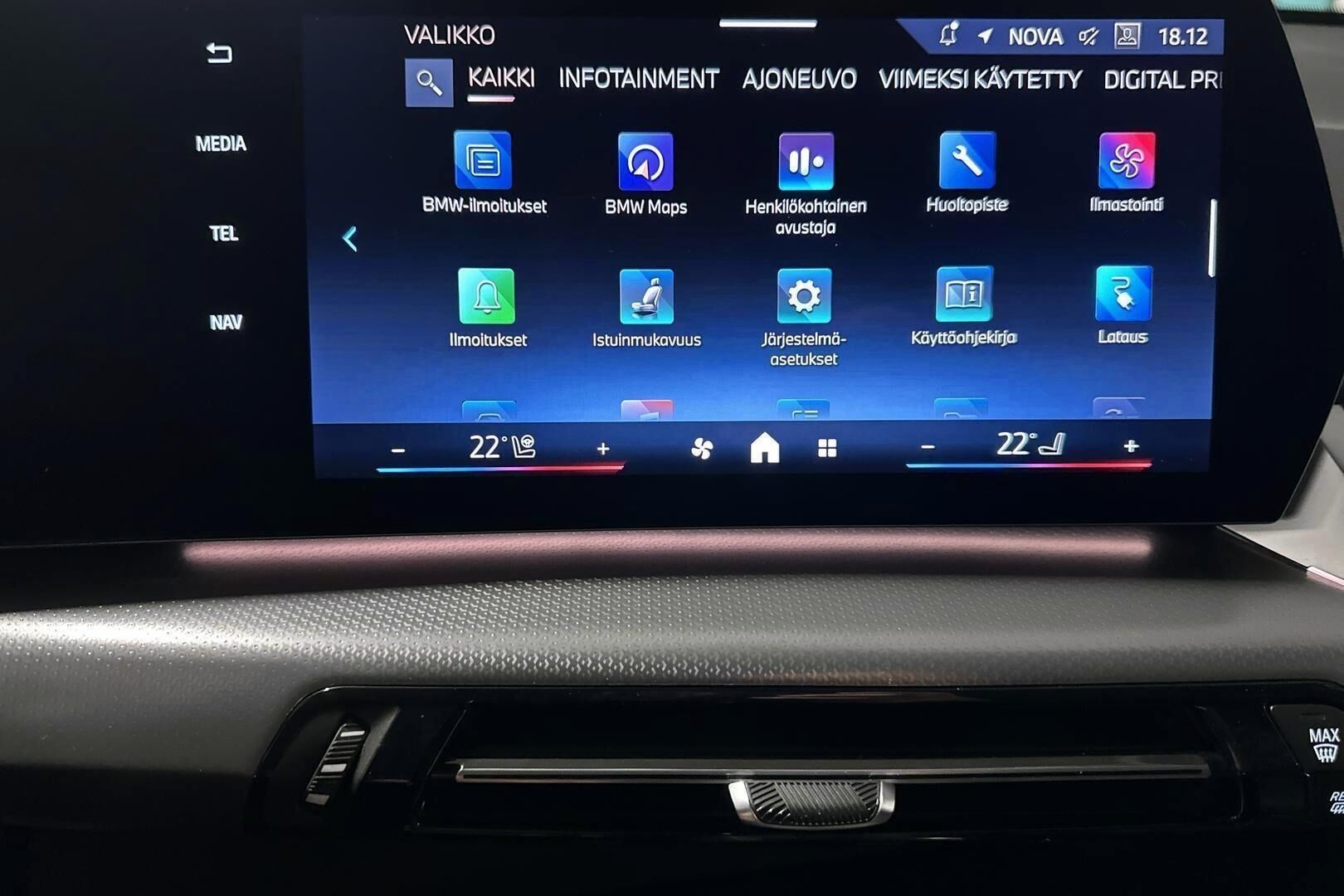 BMW X1 iso kuva 14