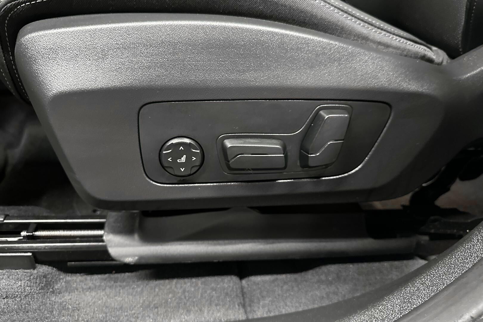 BMW X1 iso kuva 24