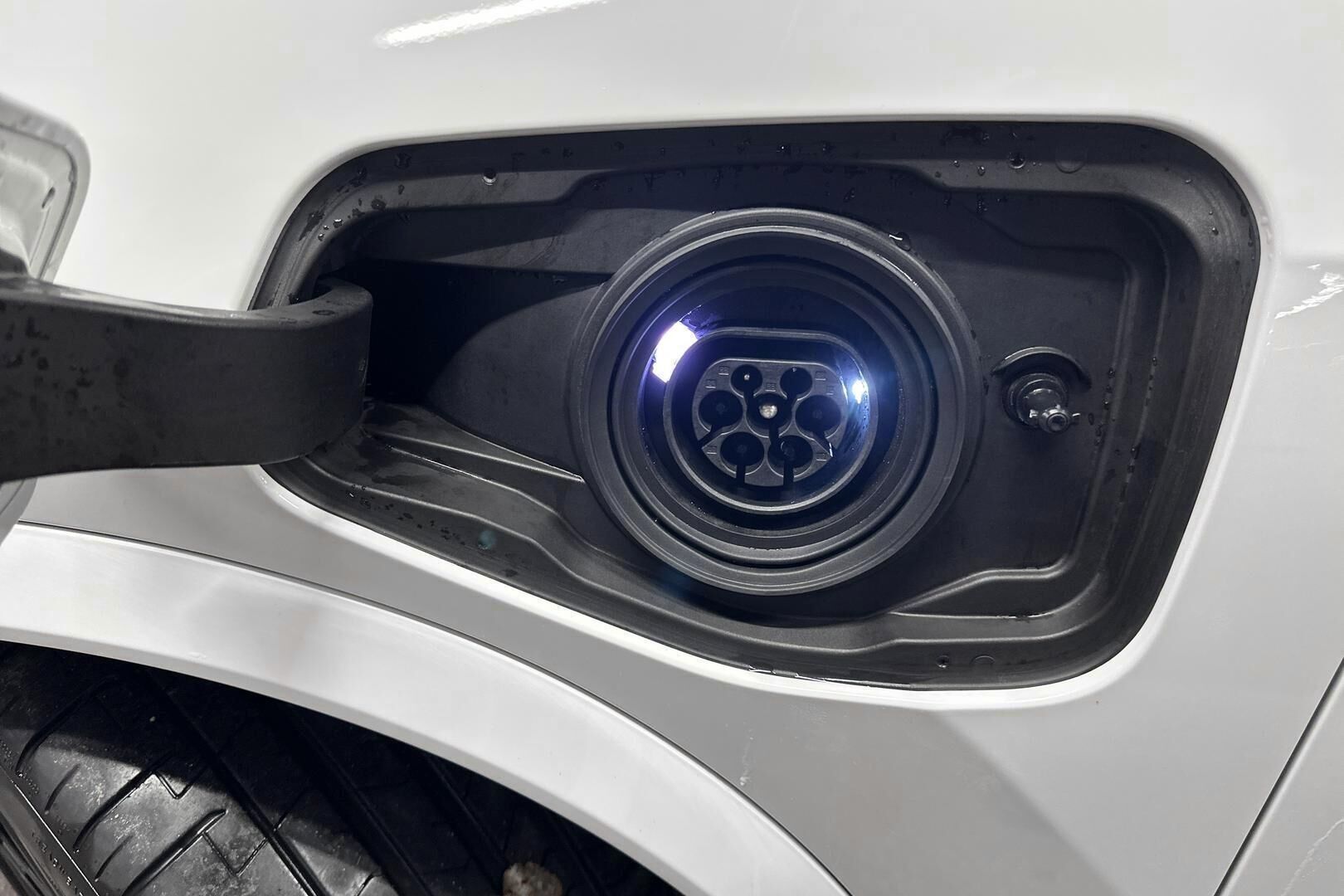 BMW X1 iso kuva 38