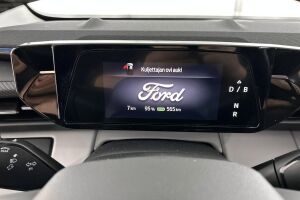 Ford Explorer esikatselu 10