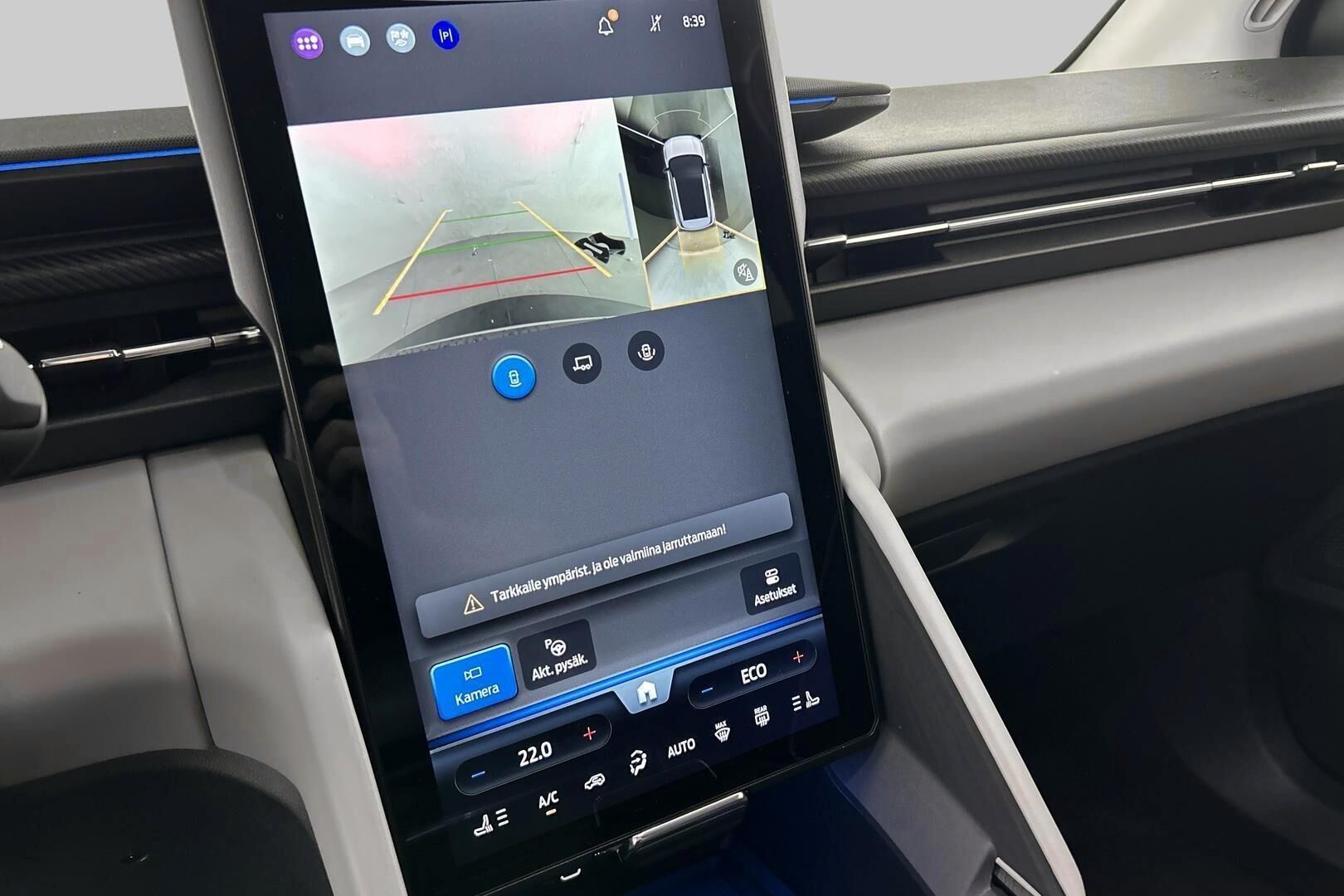 Ford Explorer iso kuva 13