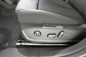 Ford Explorer esikatselu 19