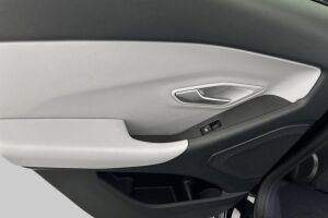 Ford Explorer esikatselu 21