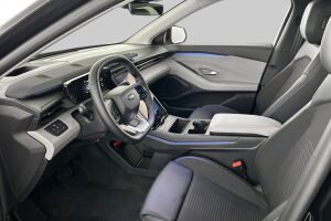 Ford Explorer esikatselu 6