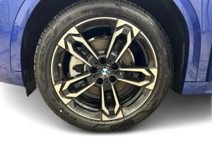 BMW iX2 esikatselu 12