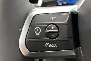 BMW iX2 esikatselu 17