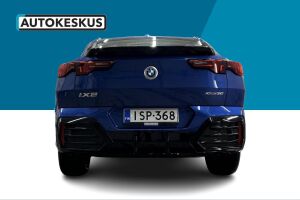 BMW iX2 esikatselu 5