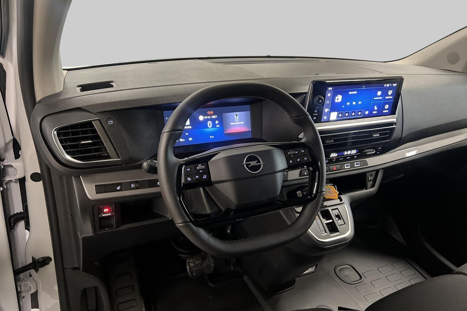 Opel Vivaro iso kuva 10