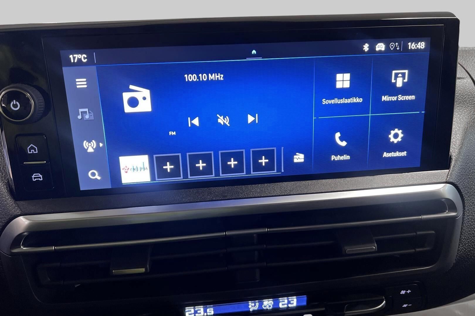 Opel Vivaro iso kuva 17