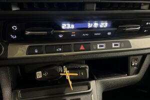 Opel Vivaro esikatselu 18