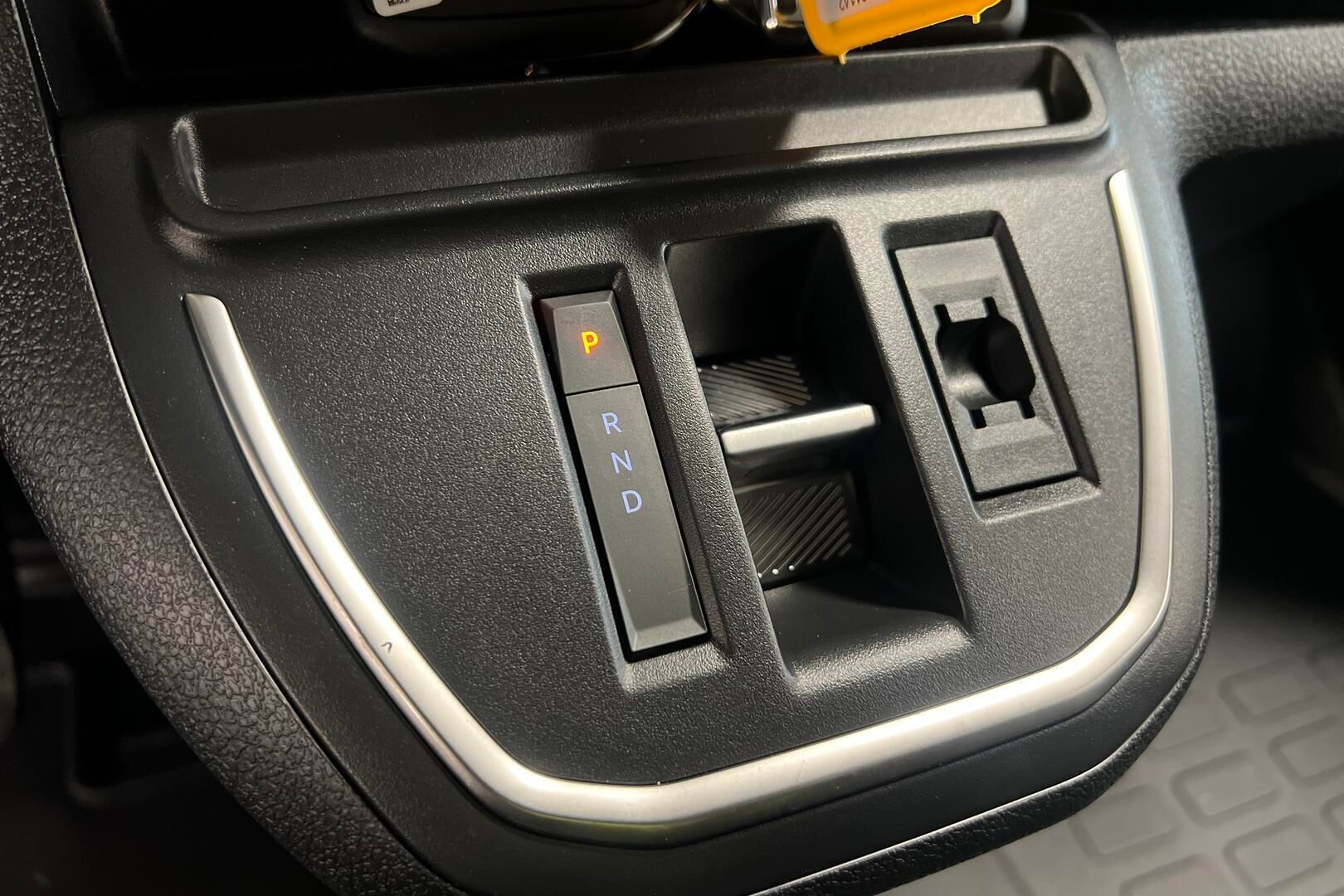 Opel Vivaro iso kuva 19