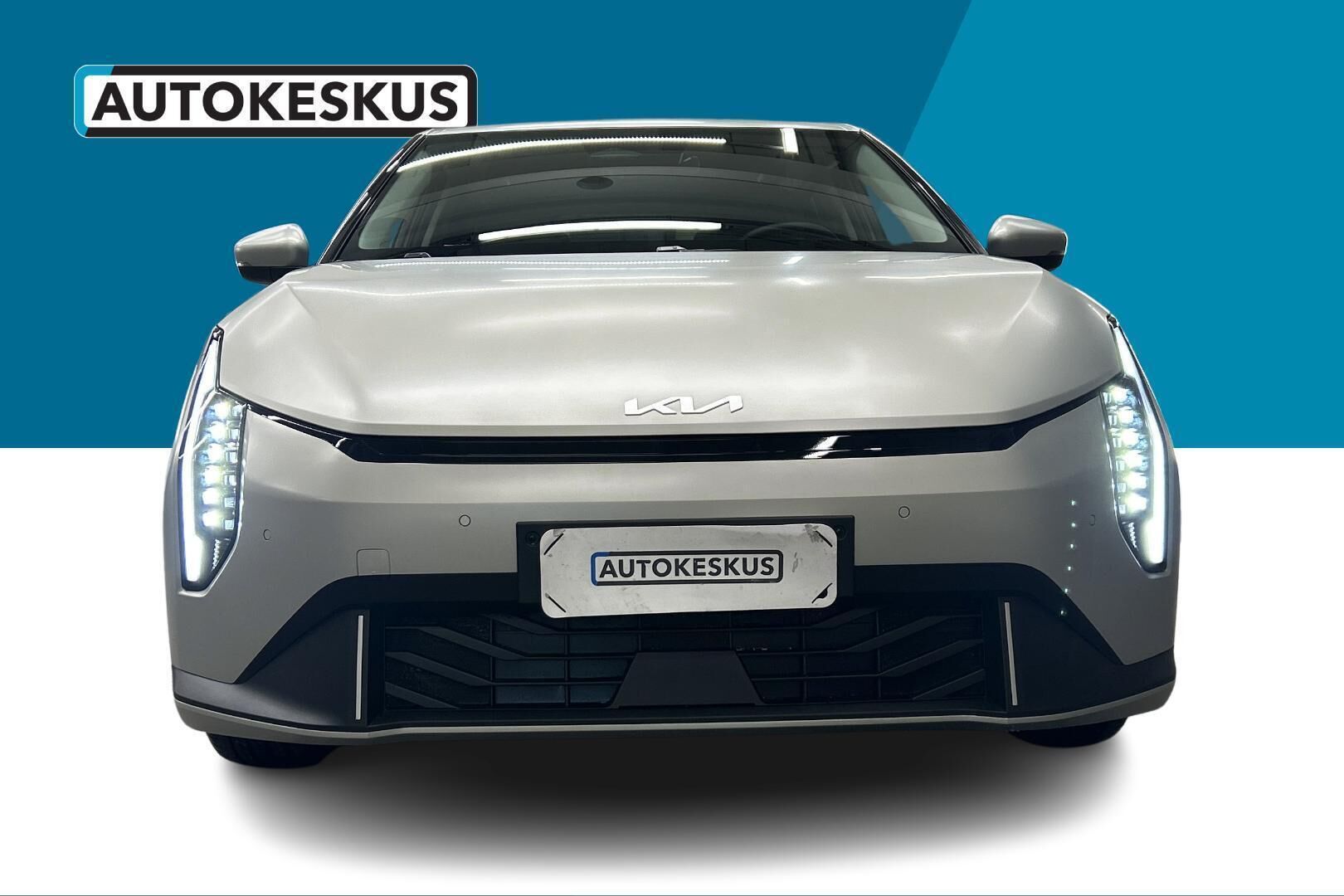 Kia EV4 iso kuva 1