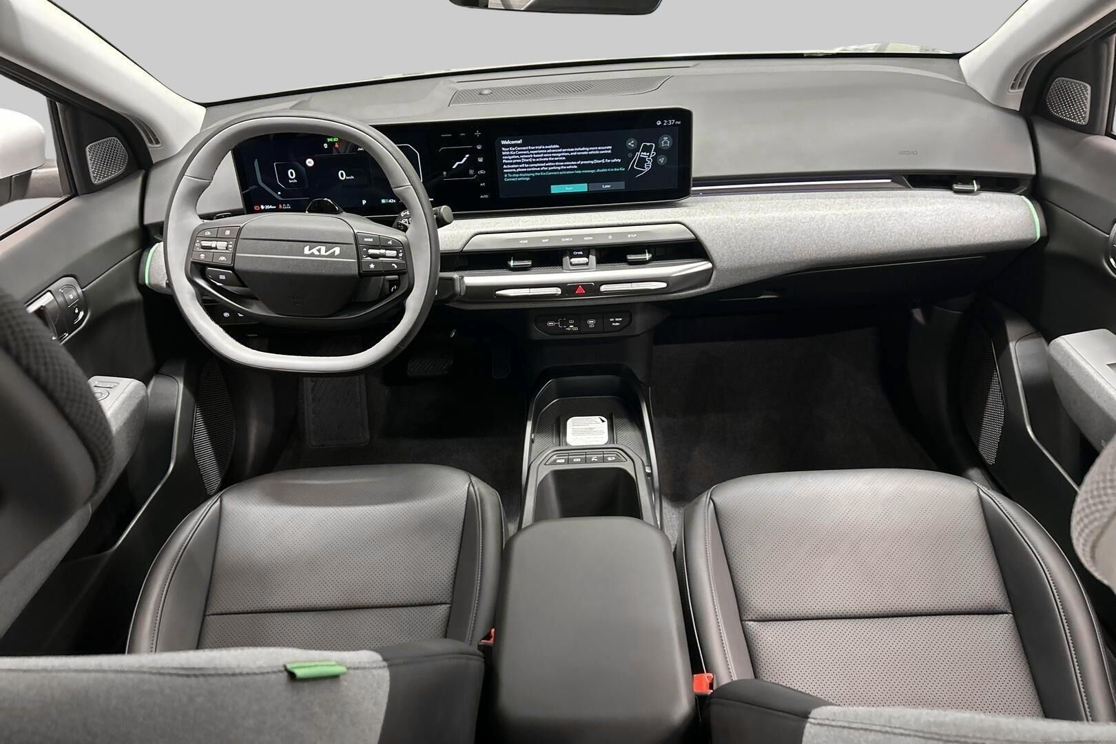 Kia EV4 iso kuva 10