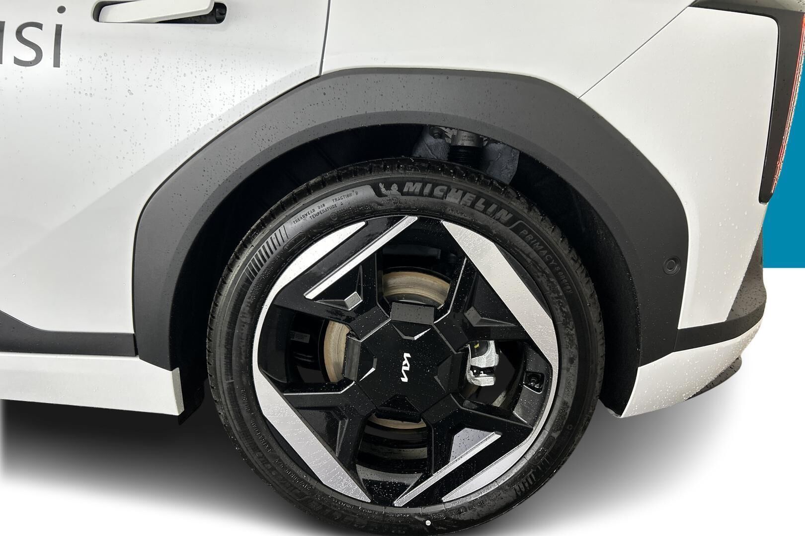 Kia EV4 iso kuva 12