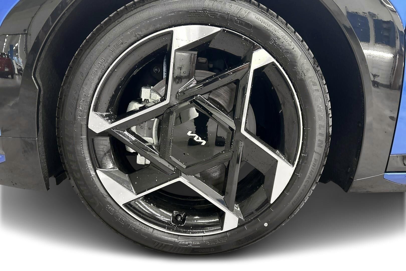 Kia EV4 iso kuva 12