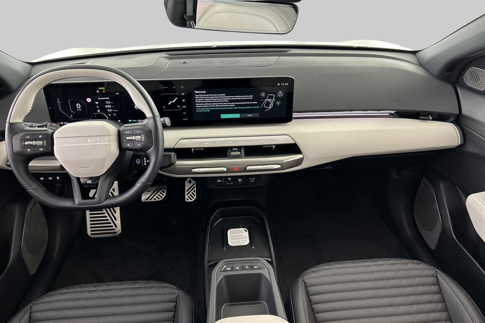Kia EV4 iso kuva 10