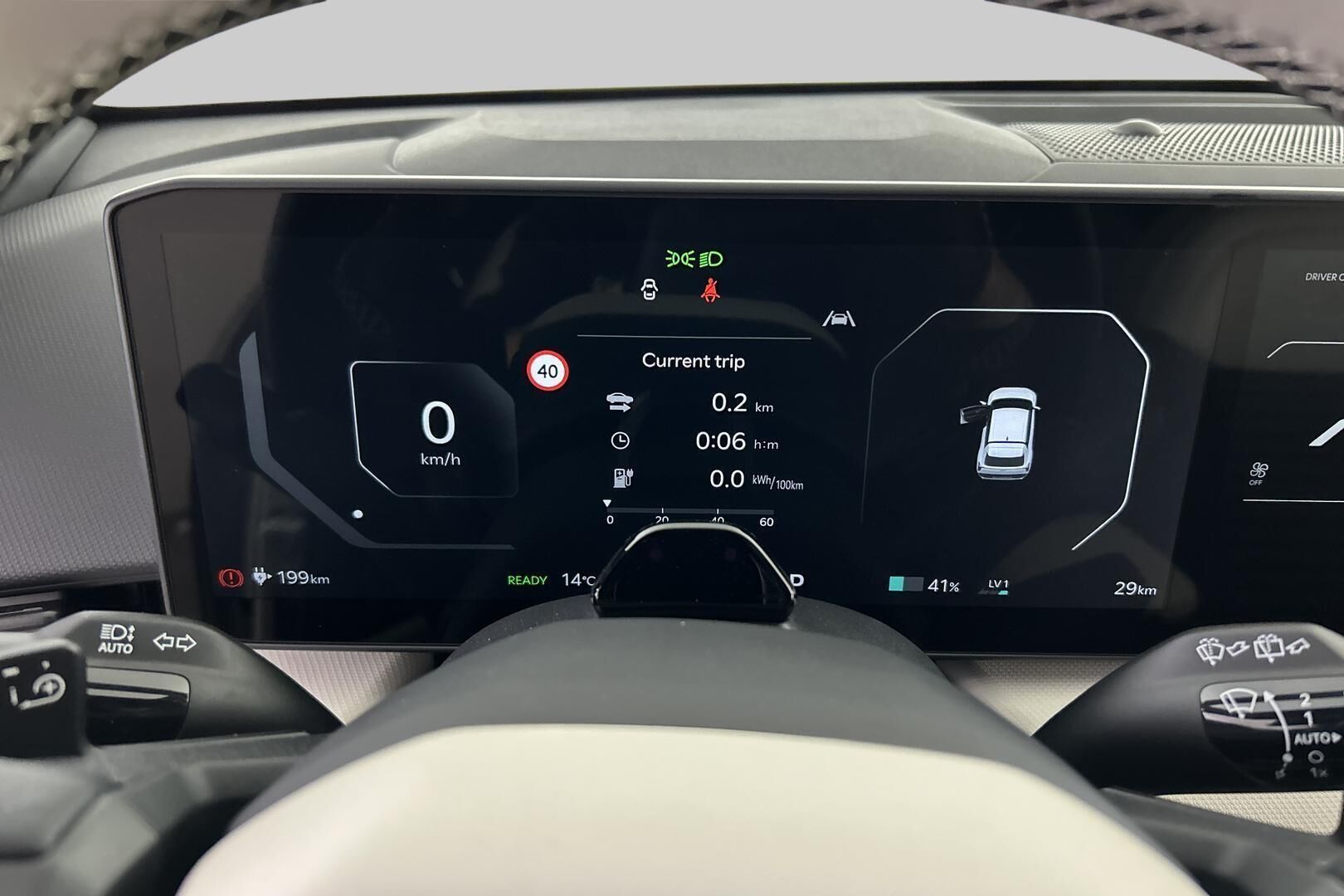 Kia EV4 iso kuva 15