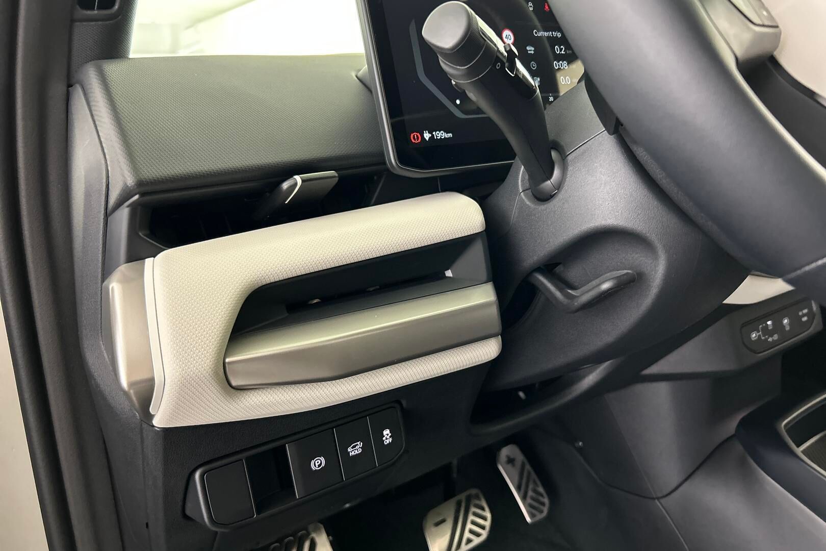 Kia EV4 iso kuva 30