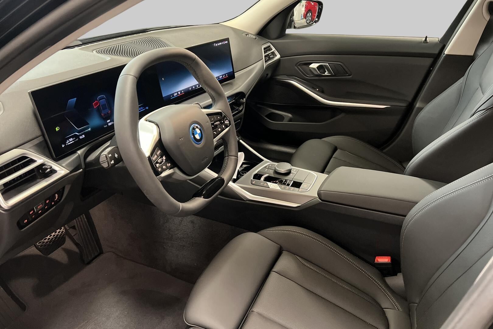 BMW 3-sarja iso kuva 3