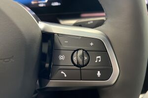 BMW iX2 esikatselu 17