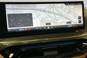 BMW i4 esikatselu 14