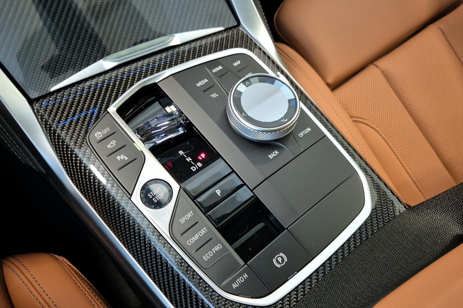 BMW i4 iso kuva 16