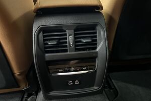 BMW i4 esikatselu 23