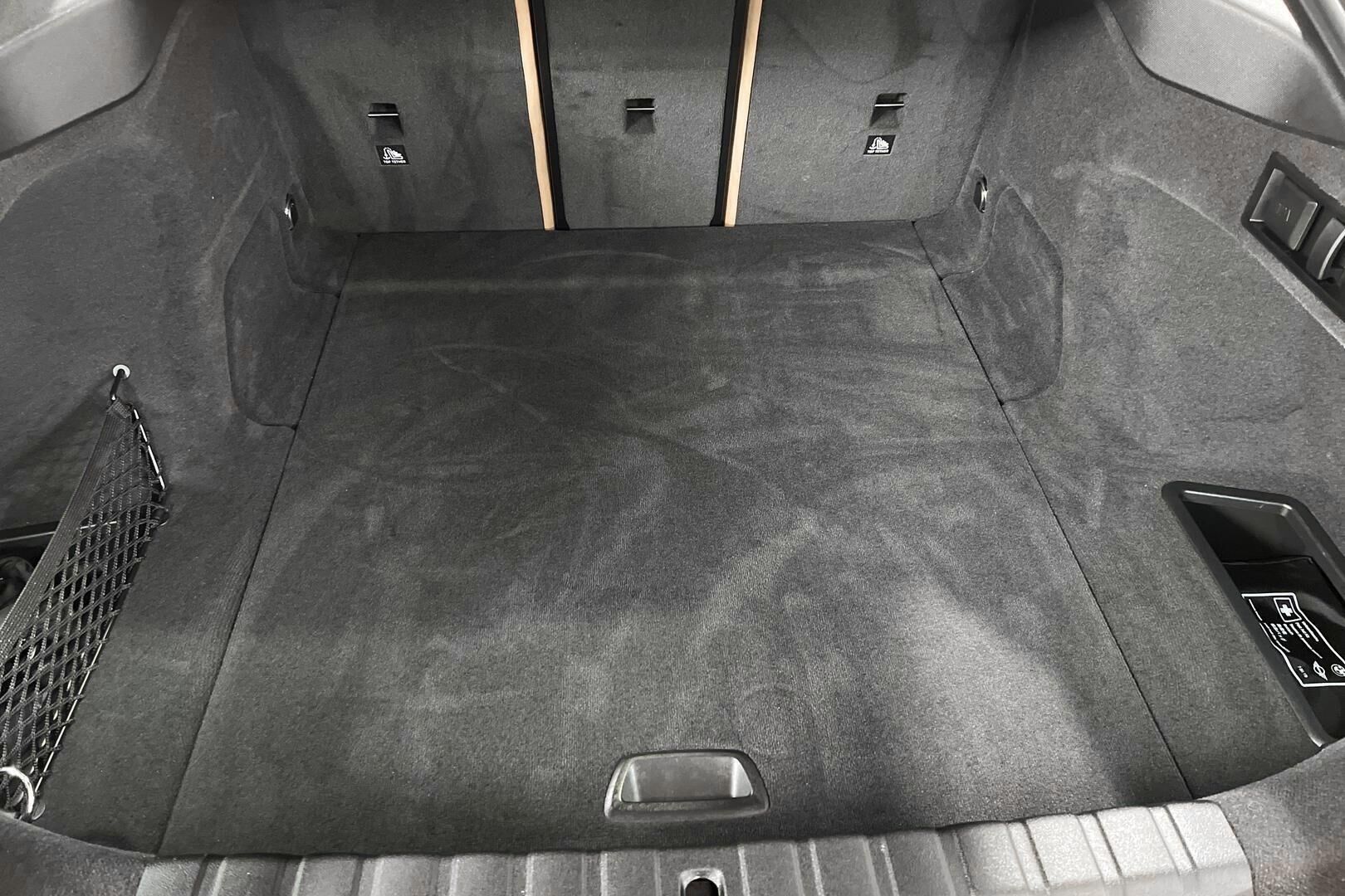 BMW I4 M60 iso kuva 9