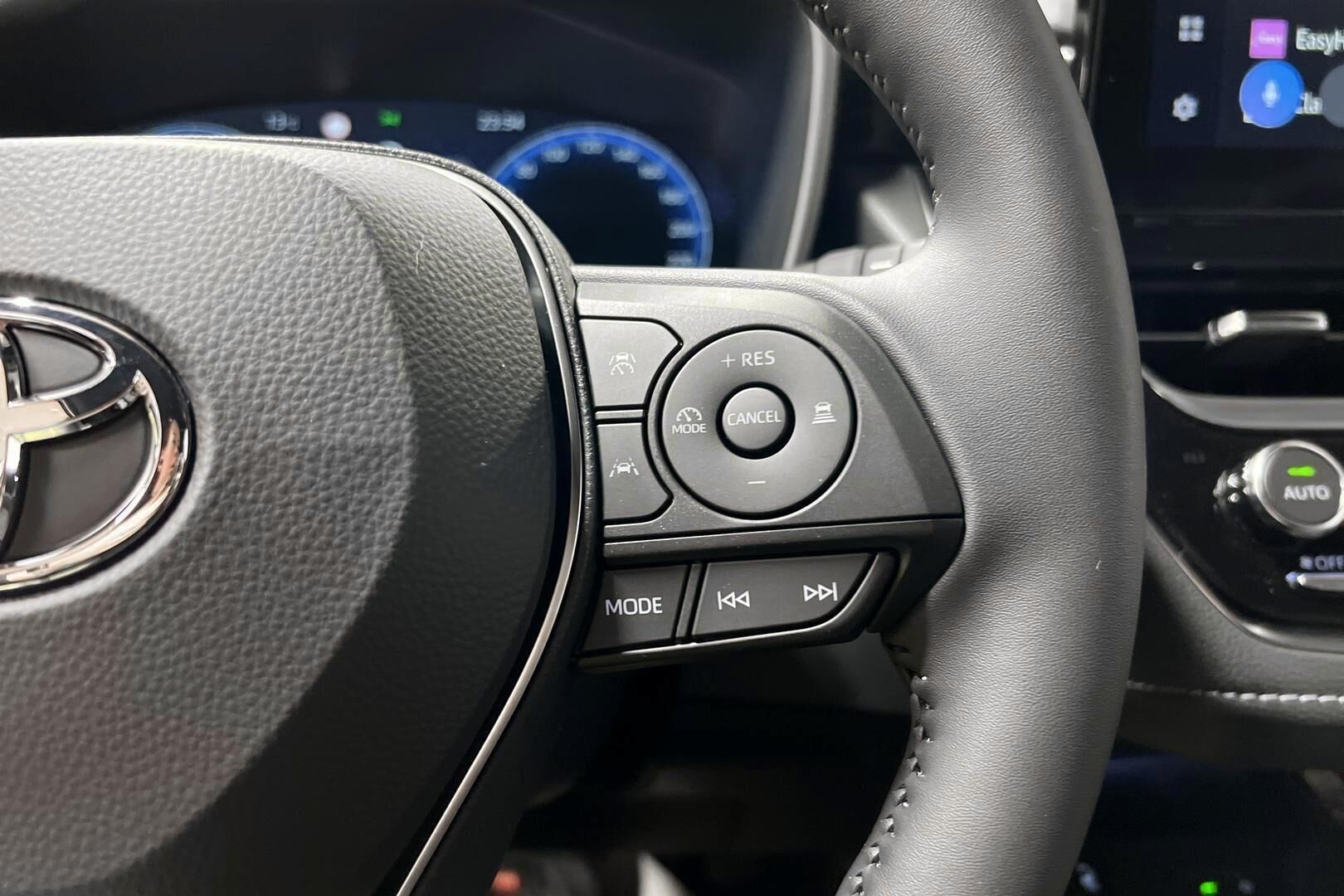 Toyota Corolla iso kuva 15