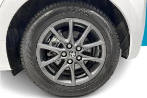 Toyota Yaris esikatselu 12