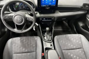 Toyota Yaris esikatselu 10