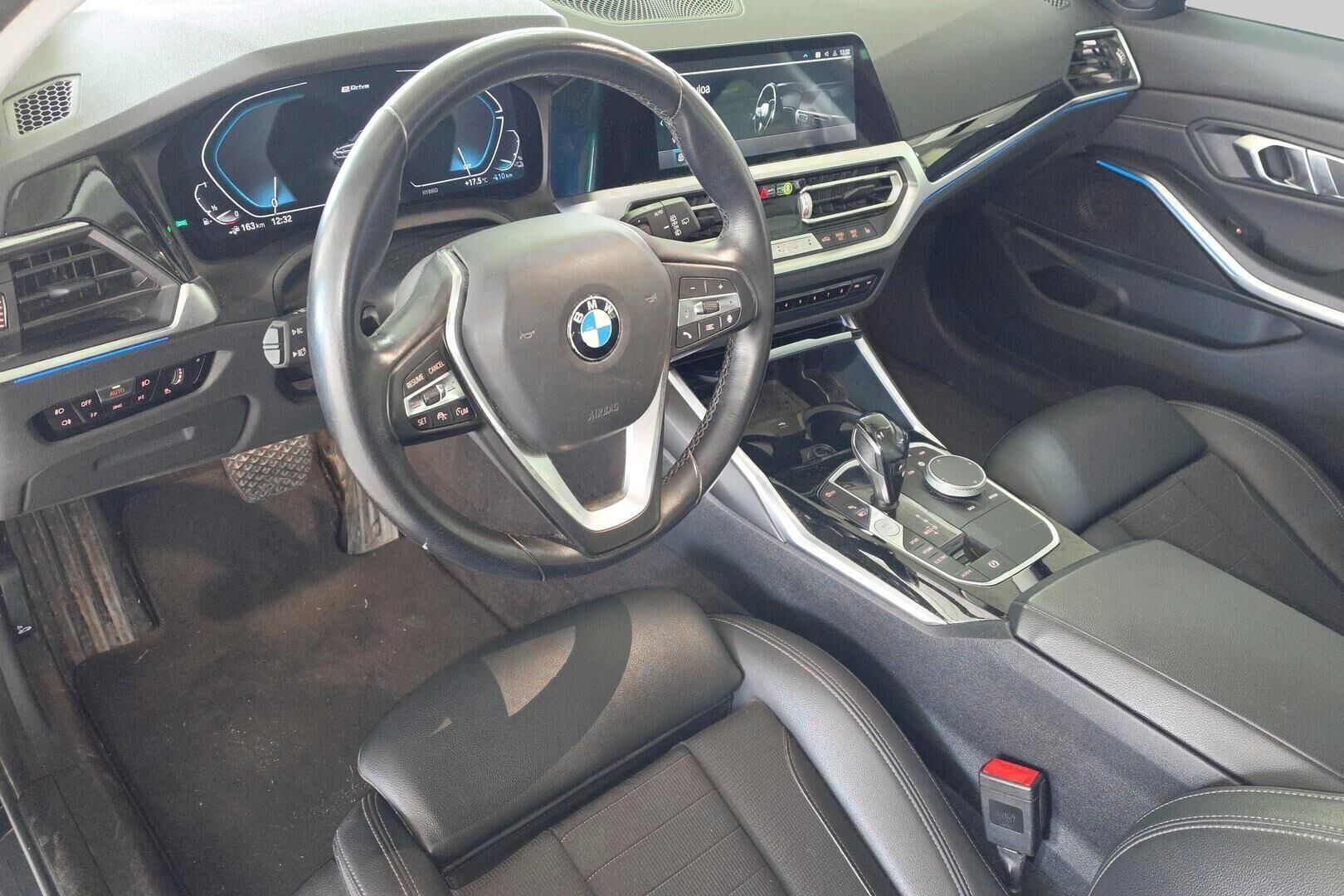 BMW 3-sarja iso kuva 2