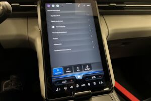 Ford Explorer esikatselu 14