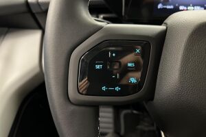 Ford Explorer esikatselu 16