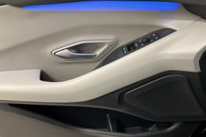 Ford Explorer esikatselu 19