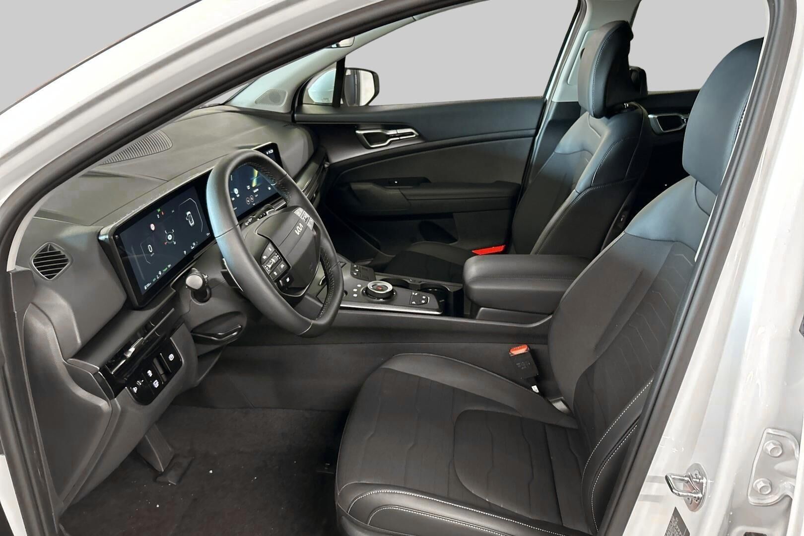 KIA Sportage iso kuva 8