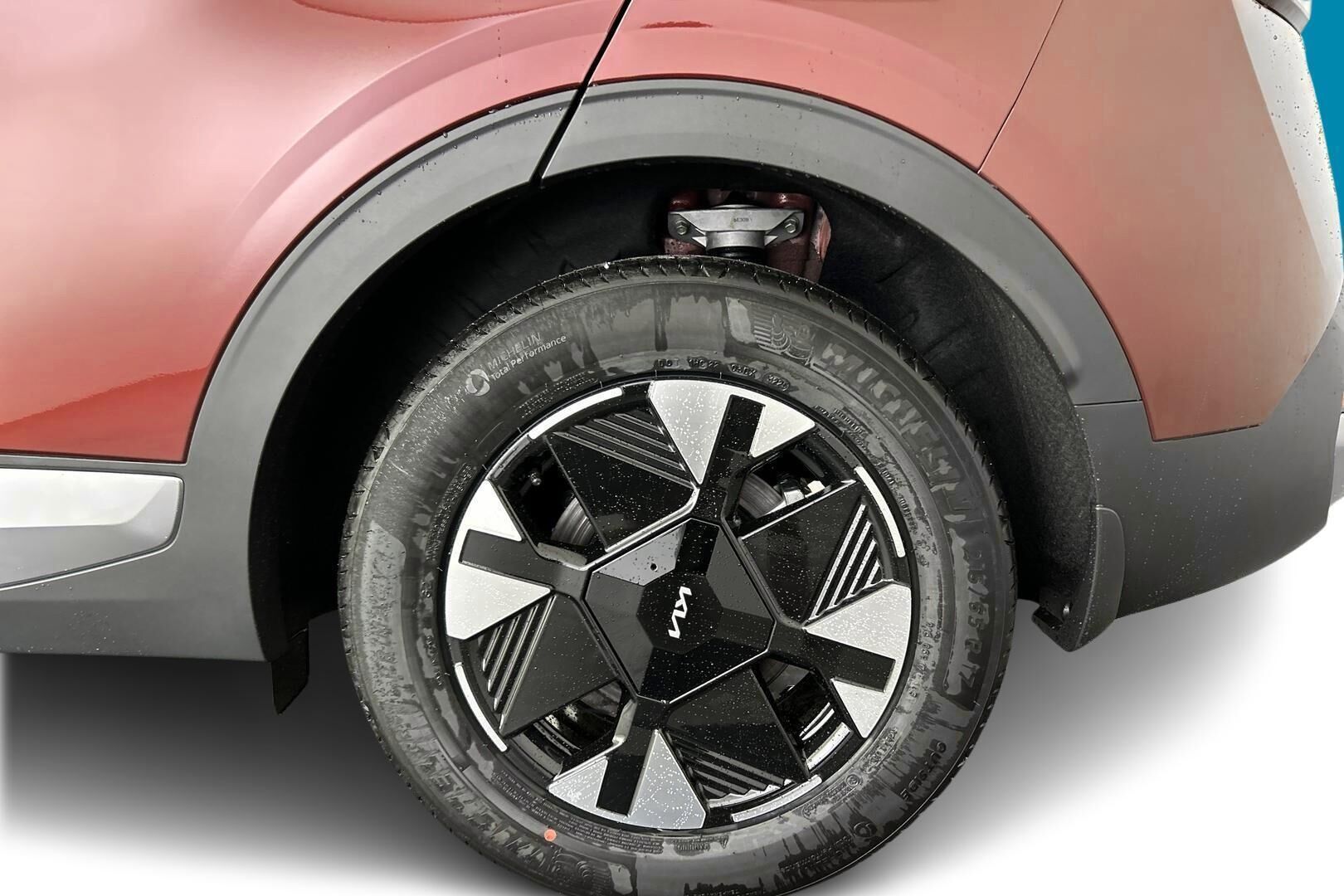 Kia Sportage iso kuva 11