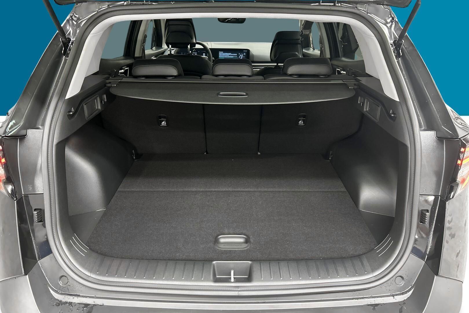 Kia Sportage iso kuva 9