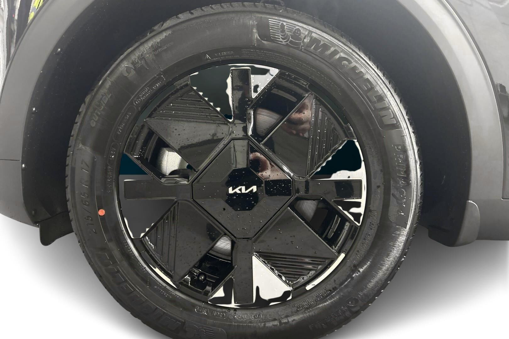 Kia Sportage iso kuva 10