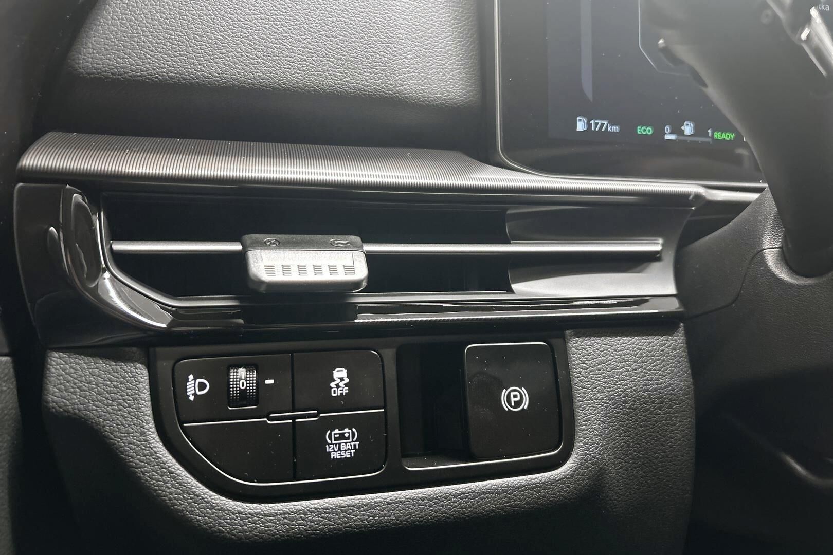 Kia Sportage iso kuva 20