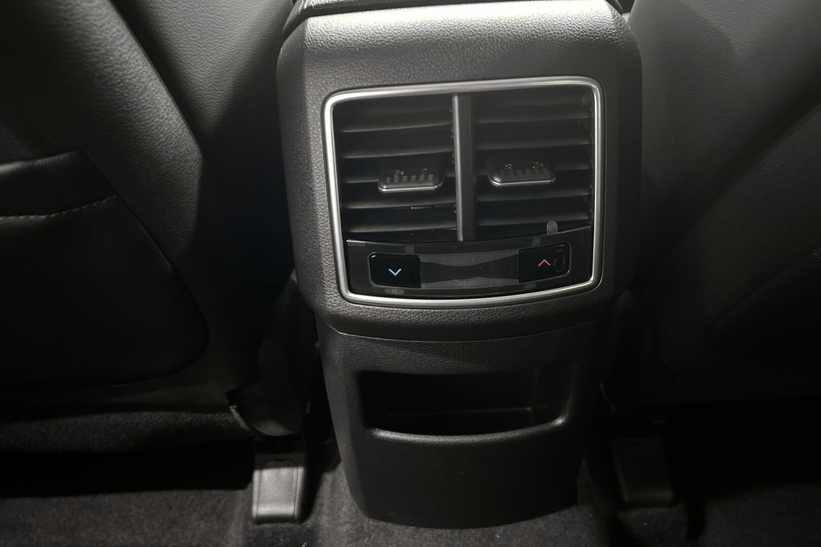 Kia Sportage iso kuva 26