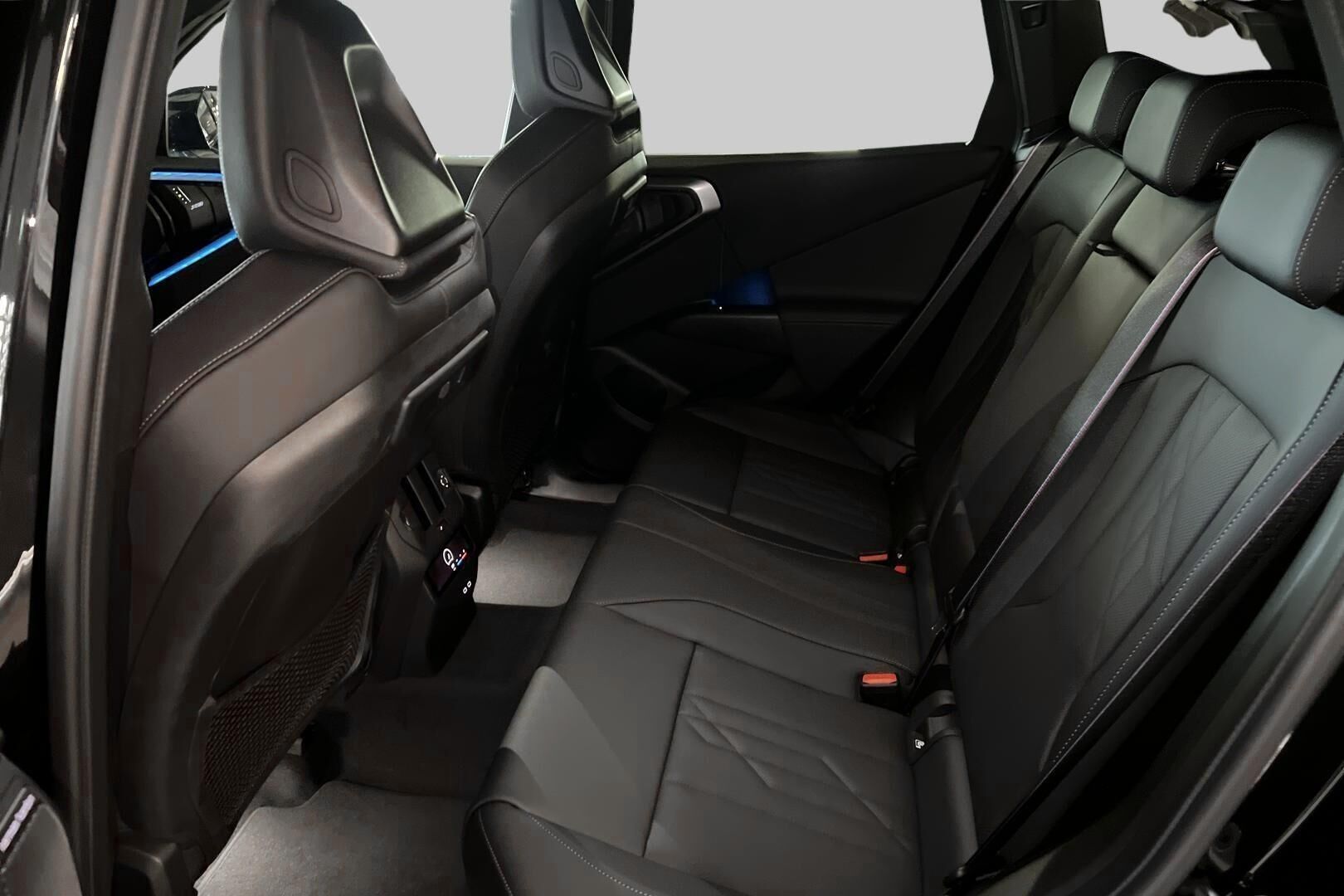 BMW X3 iso kuva 9