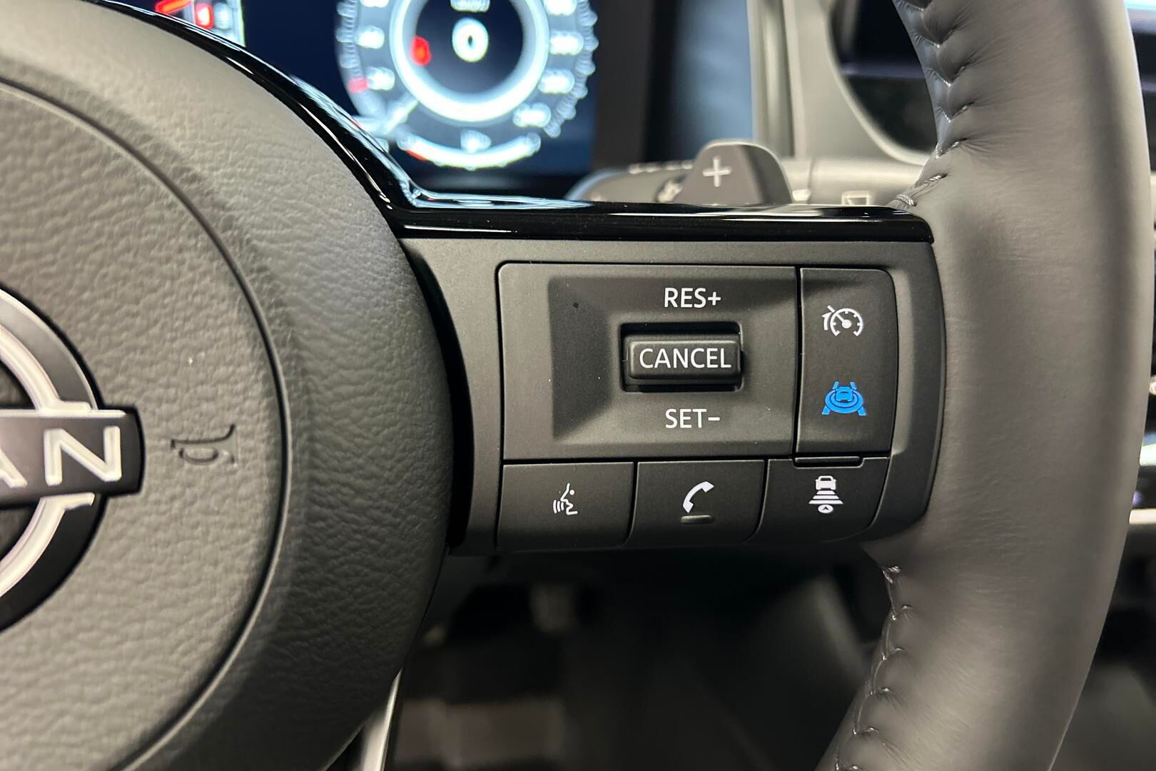 Nissan Qashqai iso kuva 23