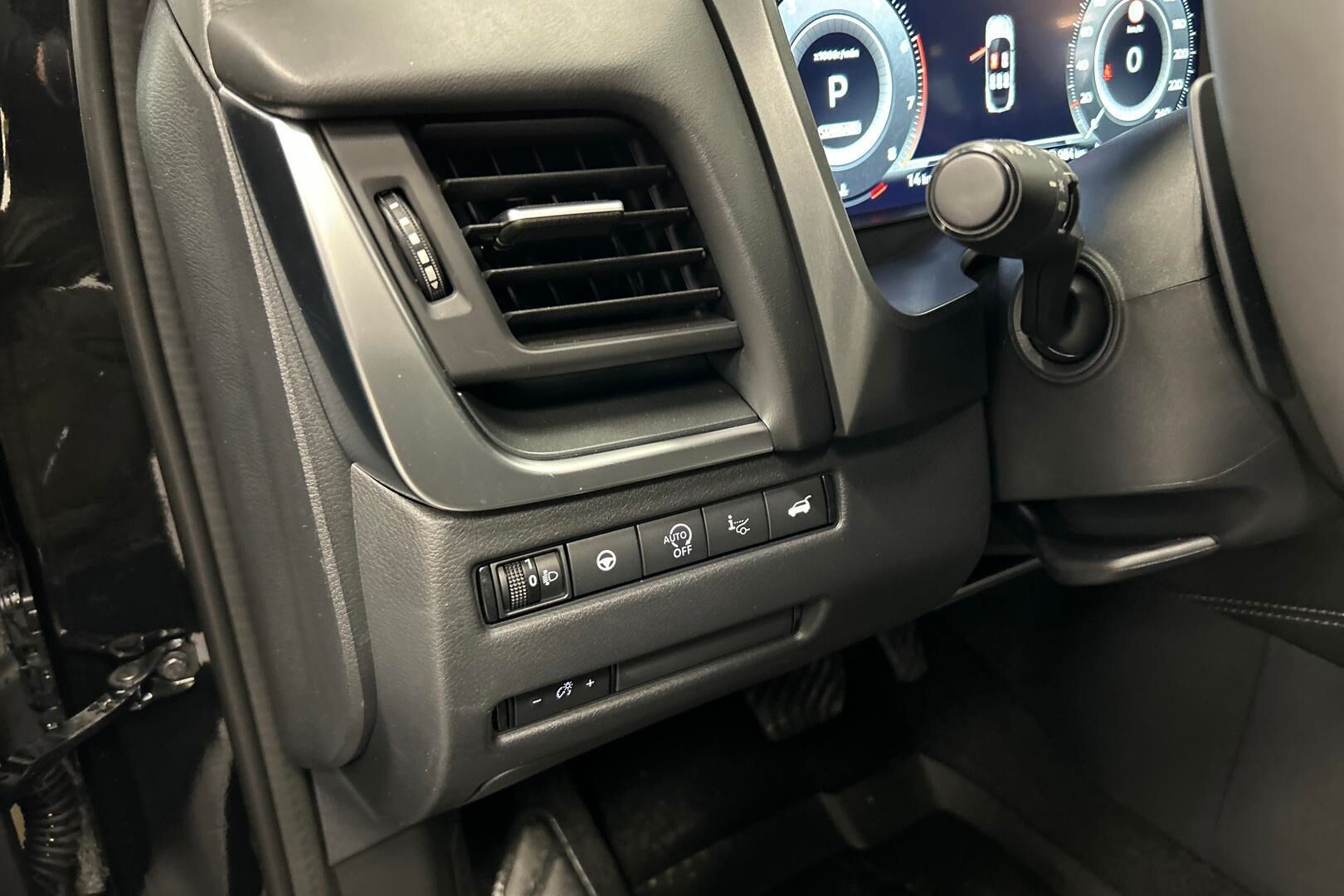 Nissan Qashqai iso kuva 26