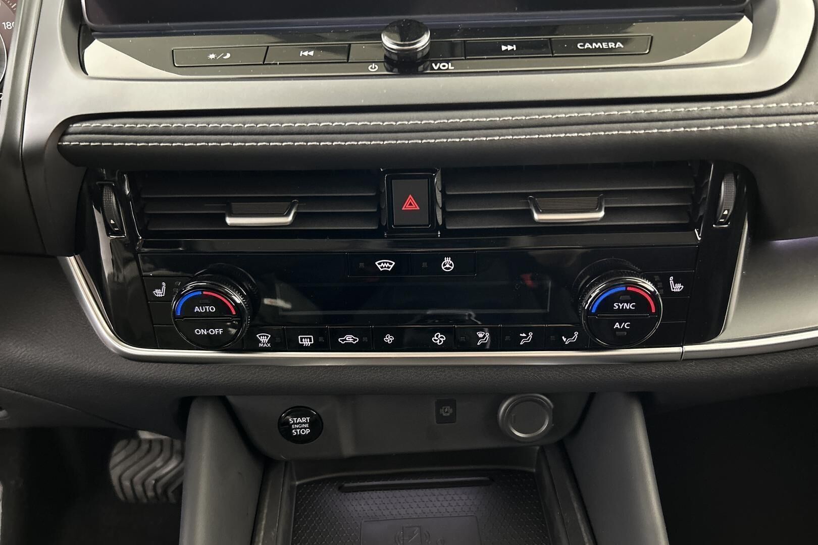 Nissan Qashqai iso kuva 17