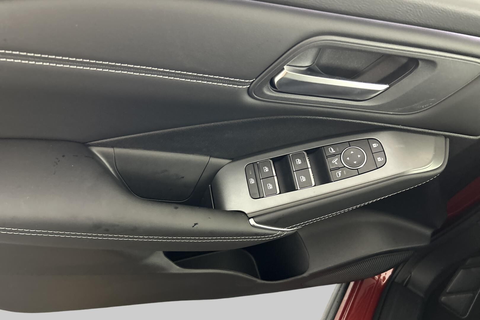 Nissan Qashqai iso kuva 25