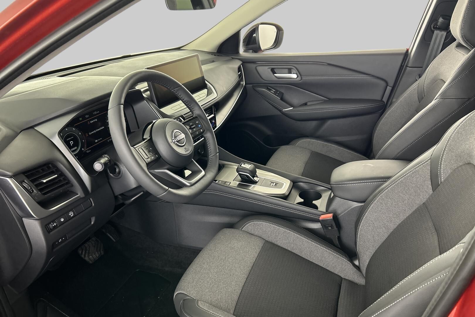 Nissan Qashqai iso kuva 8